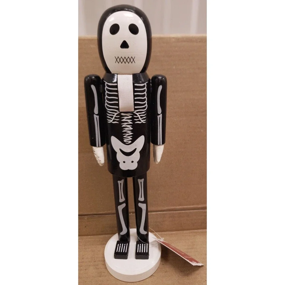 Wooden Nutcracker, 14